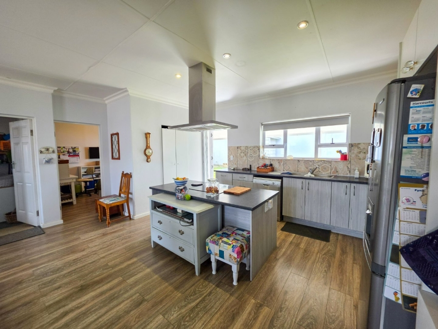 3 Bedroom Property for Sale in Stilbaai Wes Western Cape
